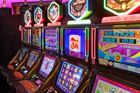 Super Sic Bo betting board on kantorbola slot showing all available wagering options and odds
